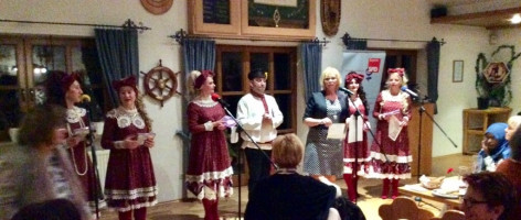 Als Publikumsmagnet wirkte die Folkloregruppe "Kalinka" wieder an der Feier mit.
